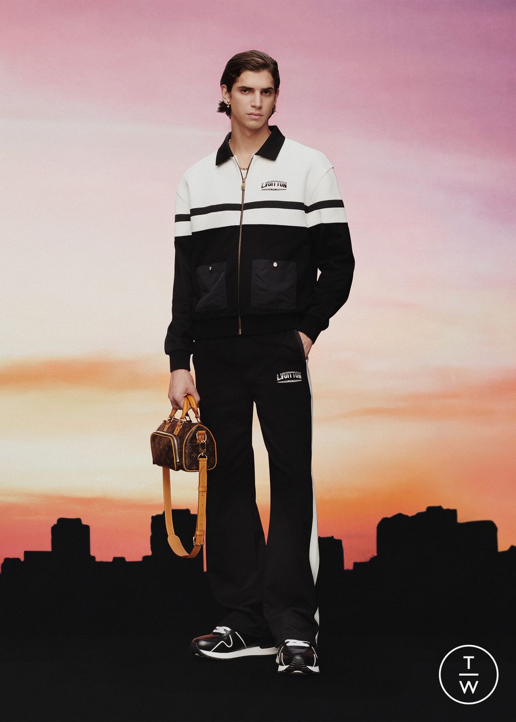 Fashion Week Paris Pre-Fall 2025 look 26 from the Louis Vuitton collection menswear