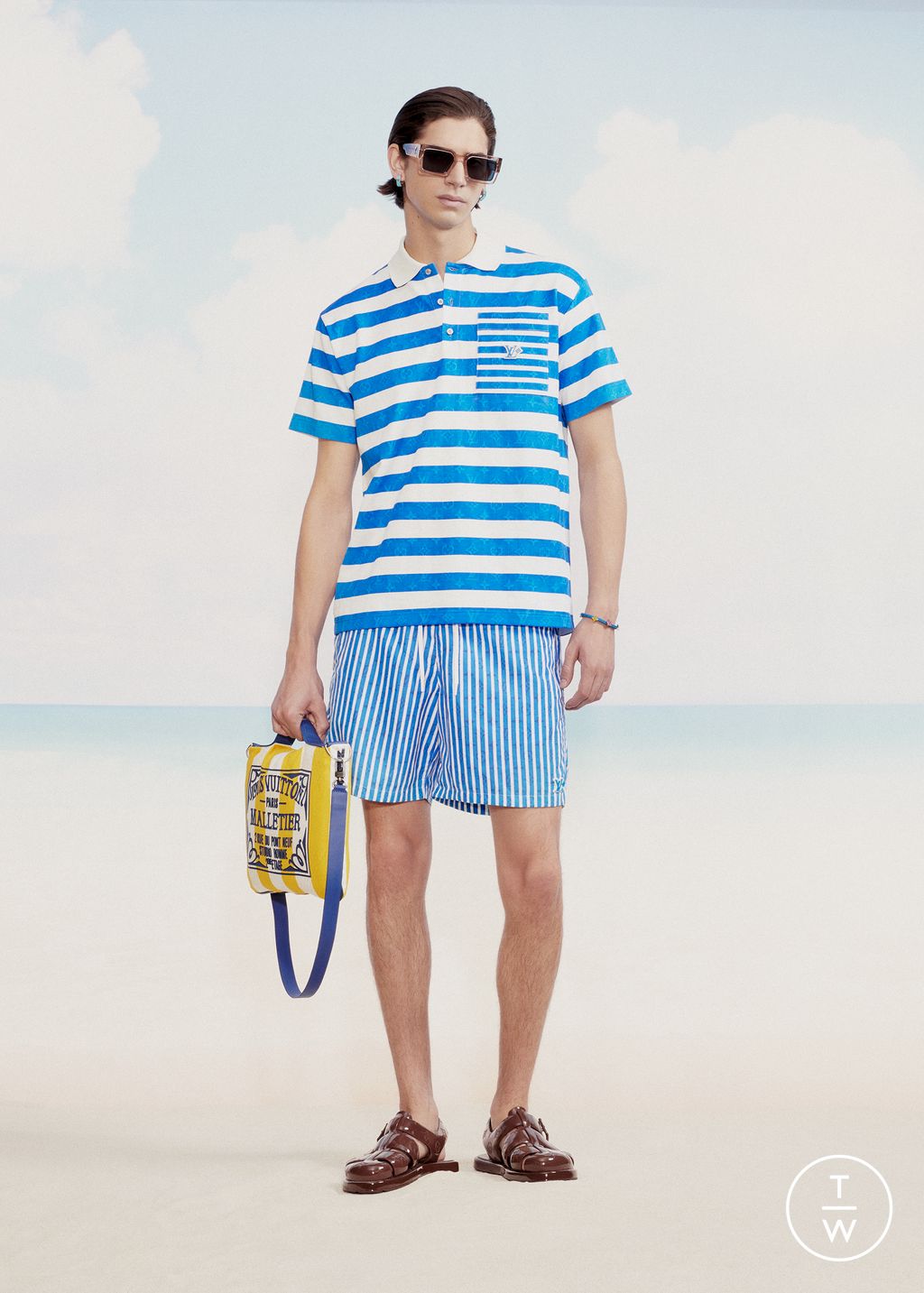 Fashion Week Paris Pre-Fall 2025 look 39 from the Louis Vuitton collection menswear