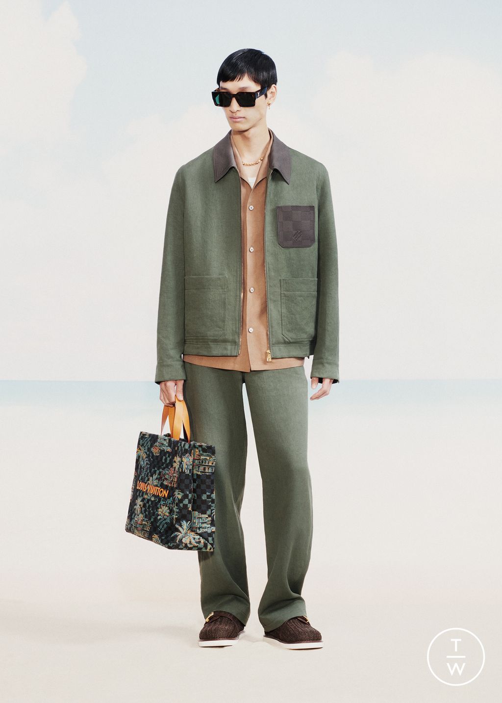 Fashion Week Paris Pre-Fall 2025 look 48 from the Louis Vuitton collection menswear
