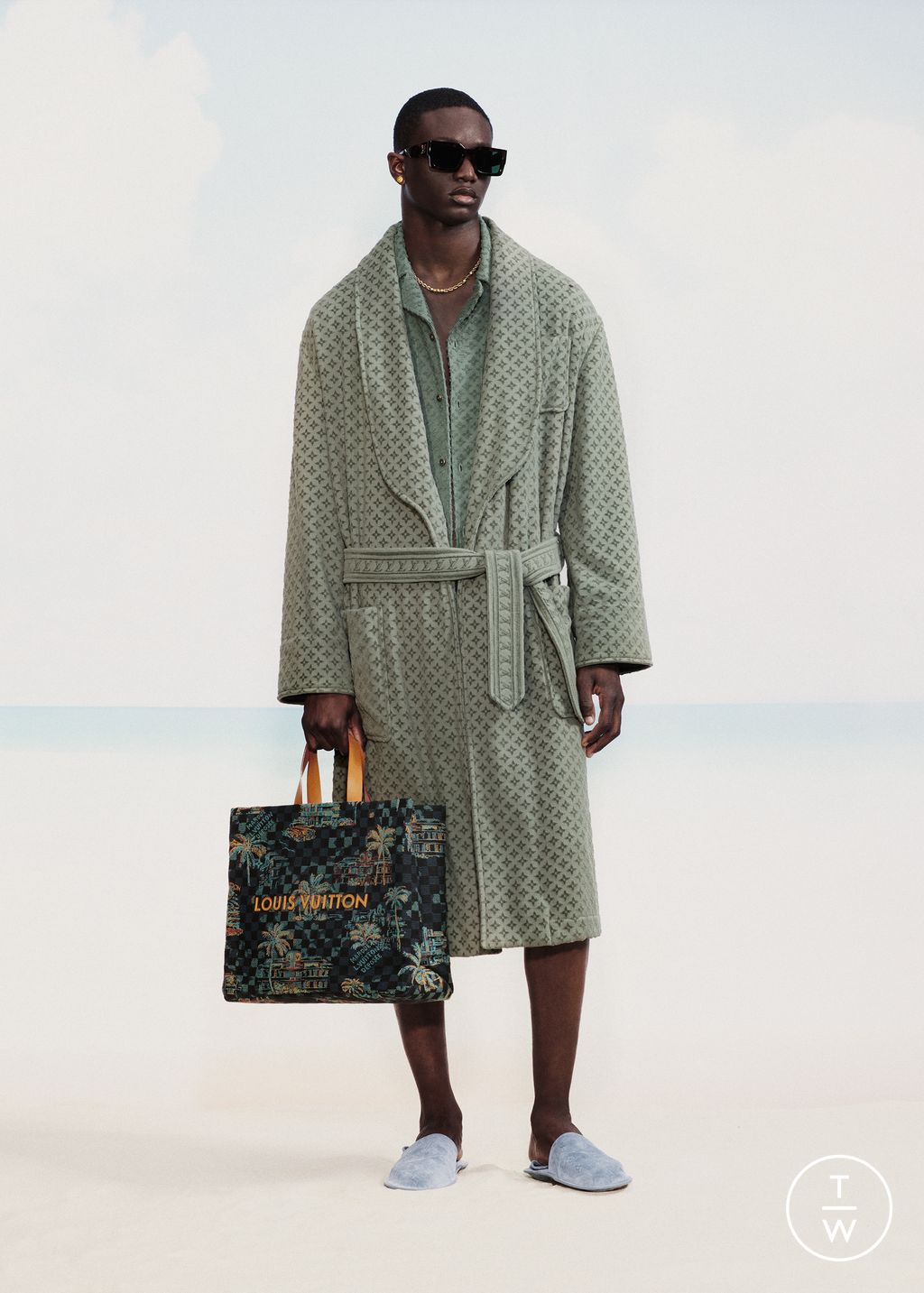 Fashion Week Paris Pre-Fall 2025 look 50 from the Louis Vuitton collection menswear