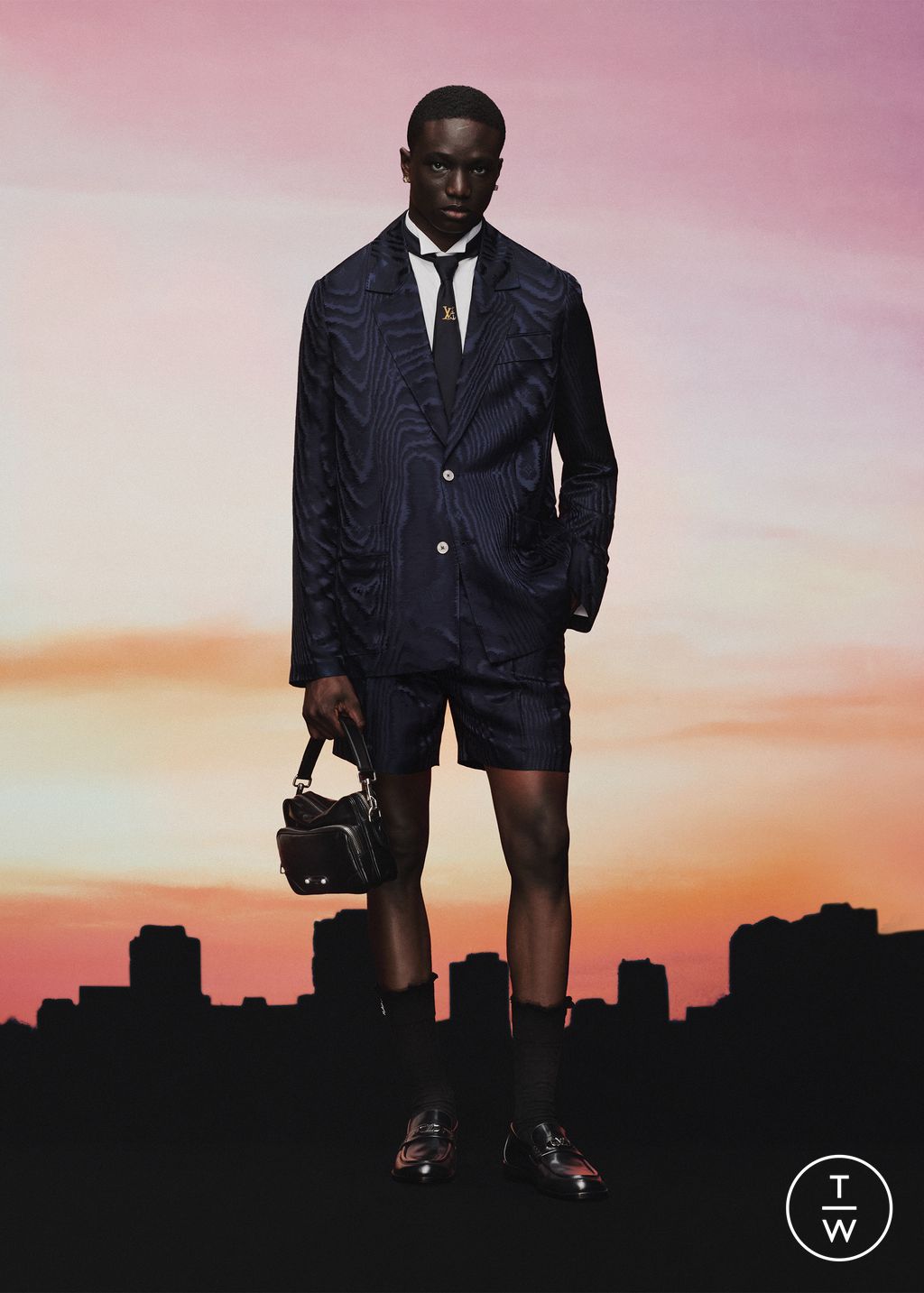 Fashion Week Paris Pre-Fall 2025 look 7 from the Louis Vuitton collection menswear