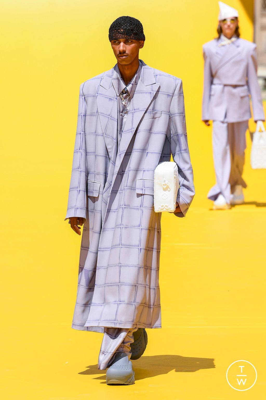 Fashion Week Paris Spring/Summer 2023 look 3 from the Louis Vuitton collection menswear