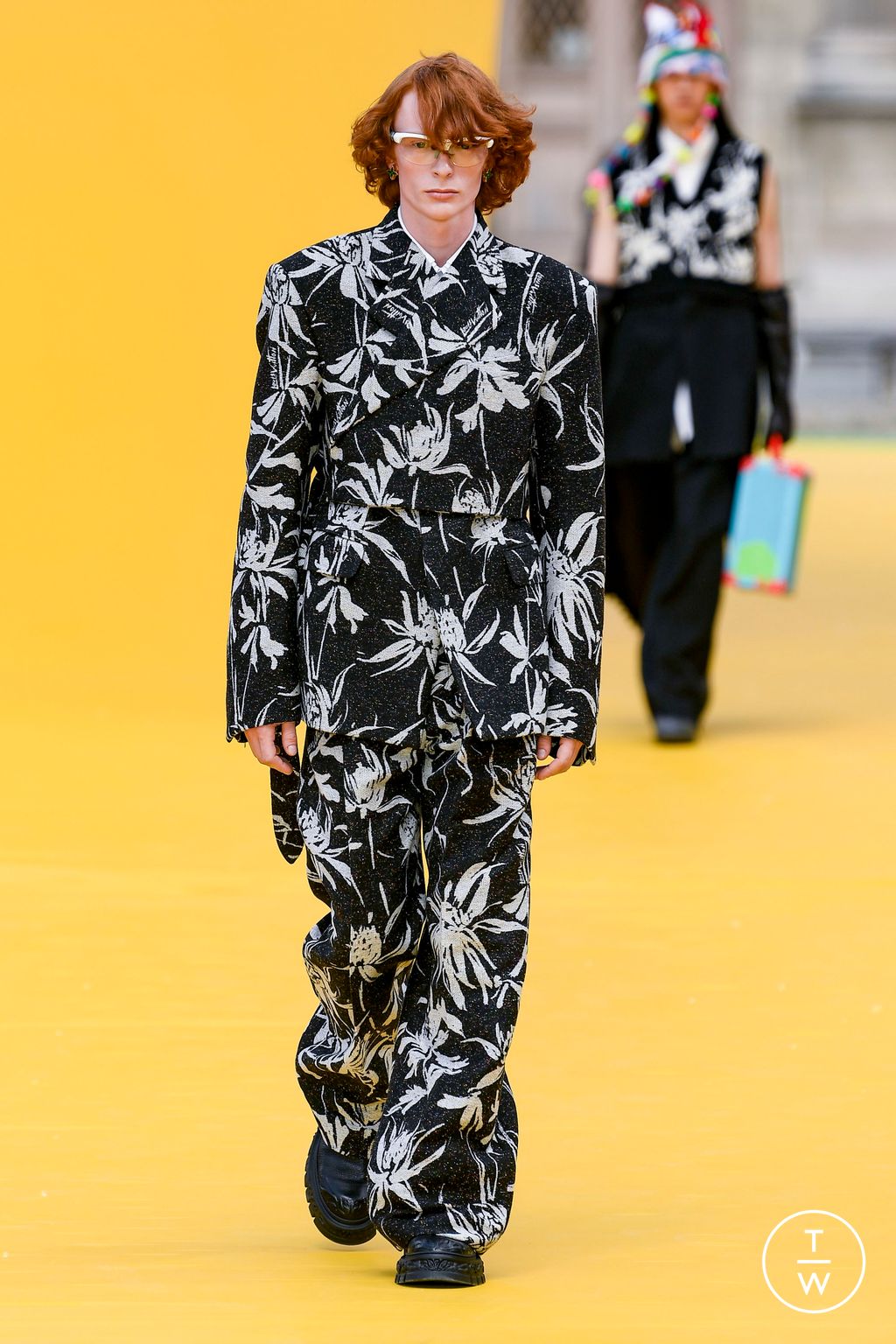 Fashion Week Paris Spring/Summer 2023 look 19 from the Louis Vuitton collection menswear