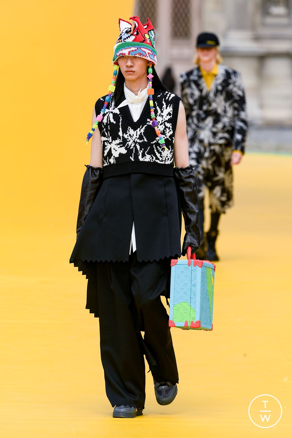 Fashion Week Paris Spring/Summer 2023 look 20 from the Louis Vuitton collection 男装