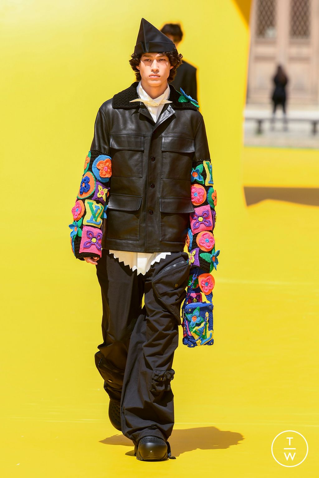 Fashion Week Paris Spring/Summer 2023 look 34 from the Louis Vuitton collection menswear