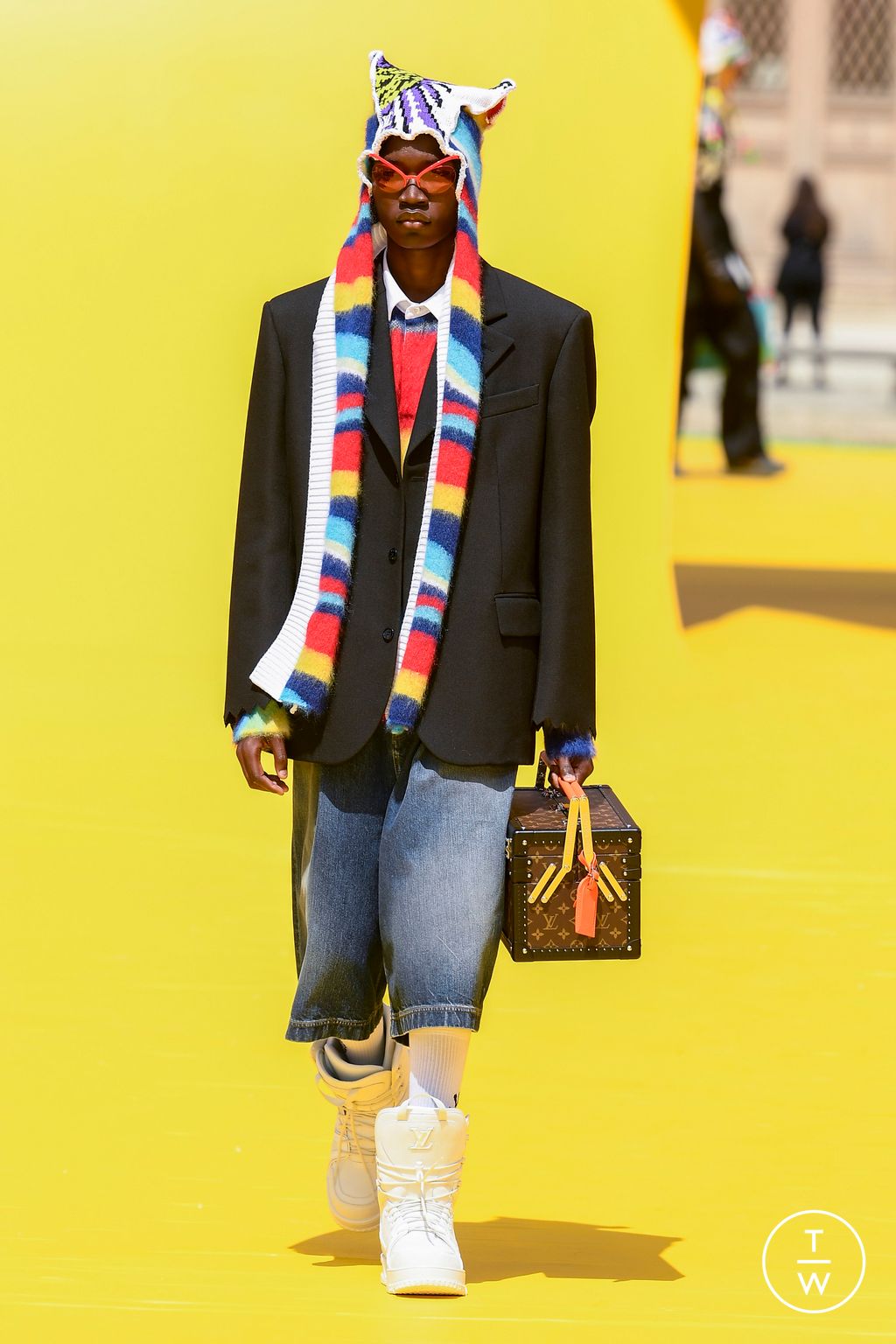 Fashion Week Paris Spring/Summer 2023 look 36 from the Louis Vuitton collection menswear