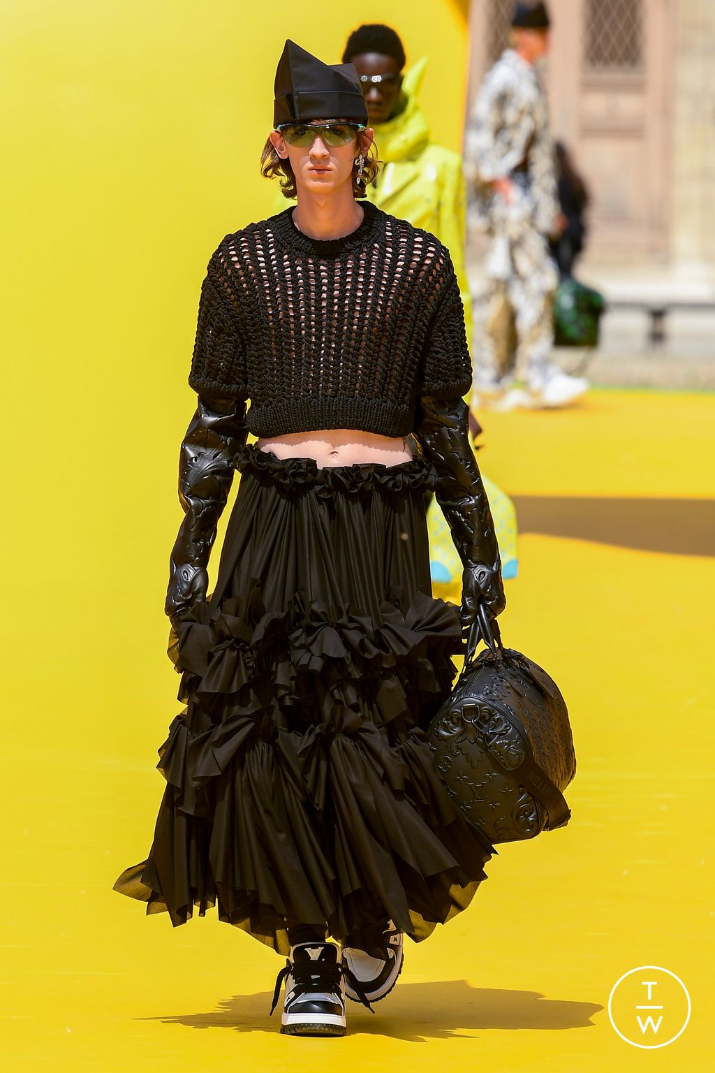 Fashion Week Paris Spring/Summer 2023 look 40 de la collection Louis Vuitton menswear