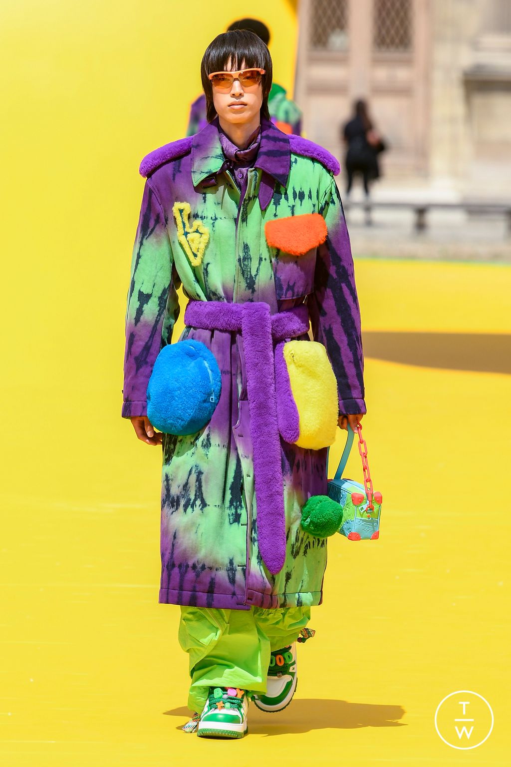 Fashion Week Paris Spring/Summer 2023 look 45 from the Louis Vuitton collection menswear