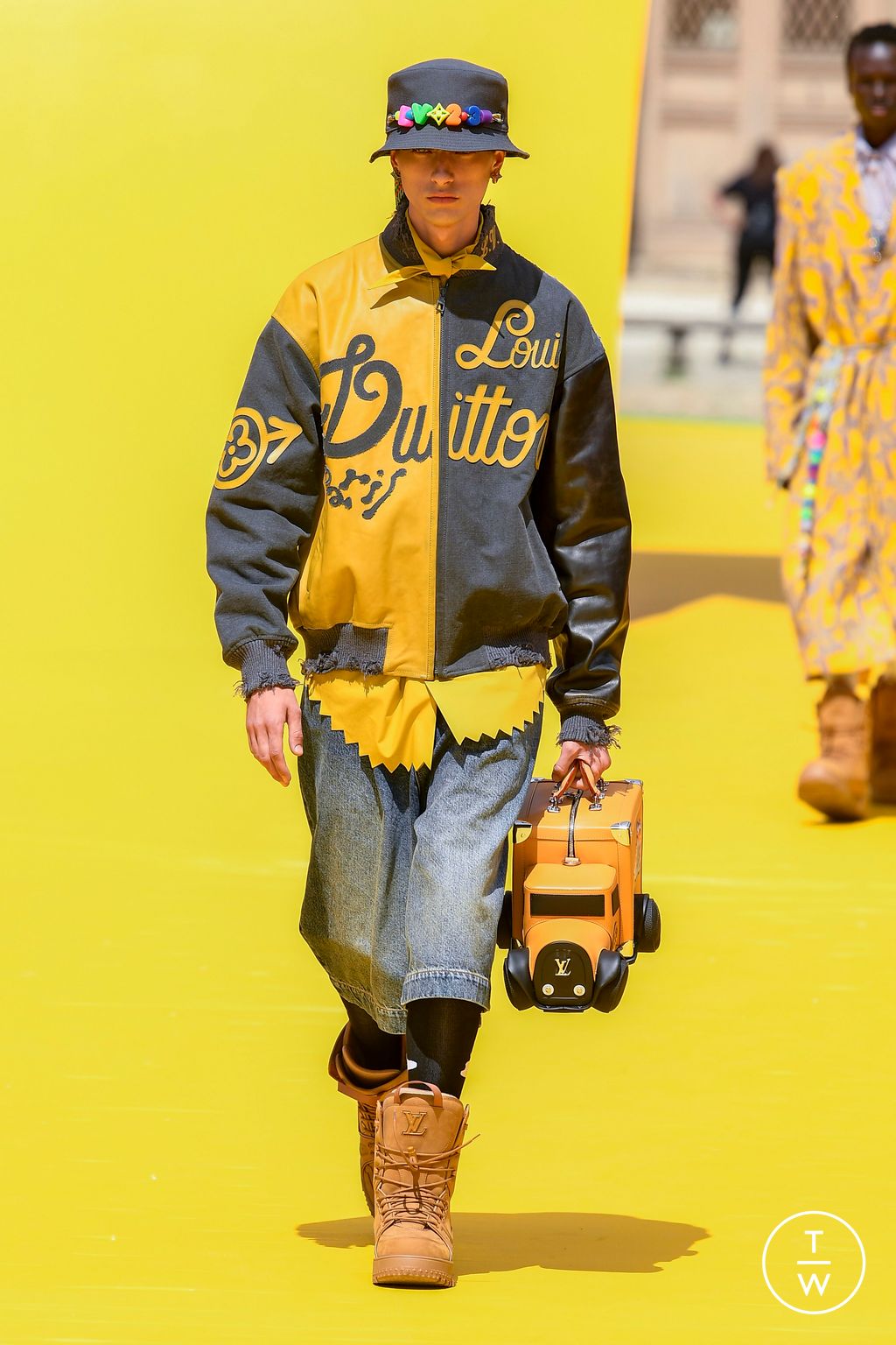 Fashion Week Paris Spring/Summer 2023 look 54 from the Louis Vuitton collection menswear