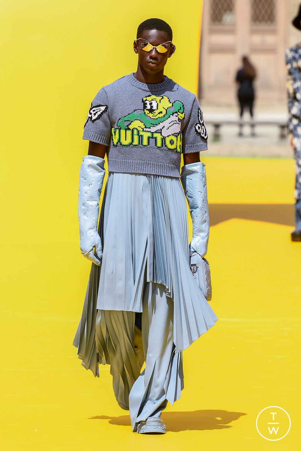 Fashion Week Paris Spring/Summer 2023 look 60 from the Louis Vuitton collection 男装