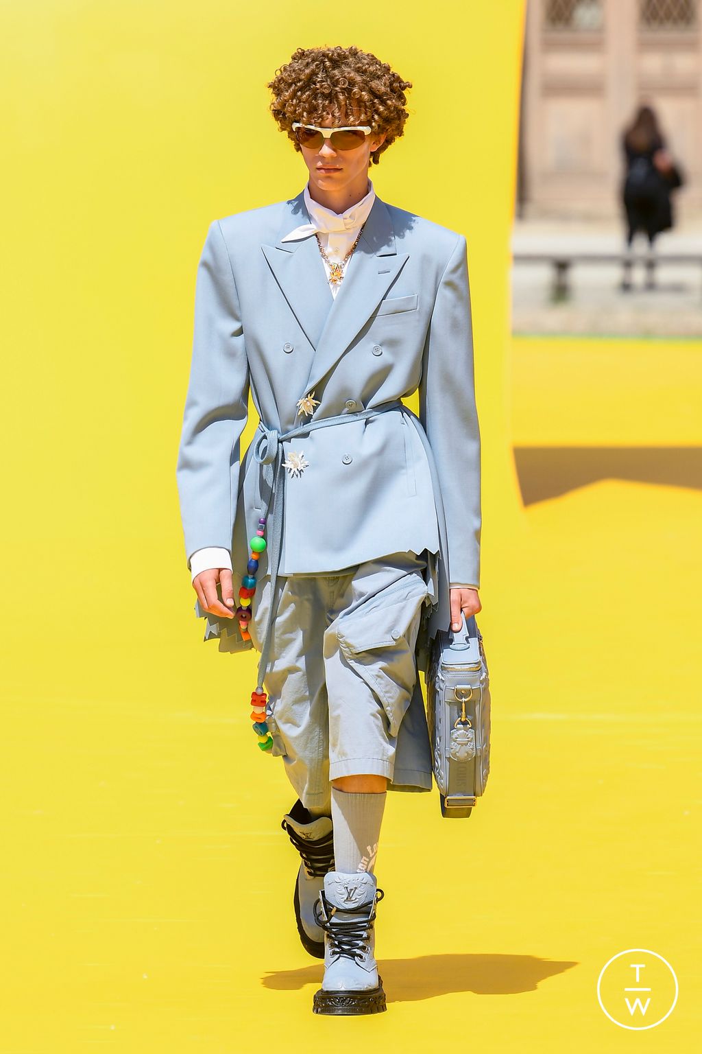 Fashion Week Paris Spring/Summer 2023 look 67 from the Louis Vuitton collection 男装