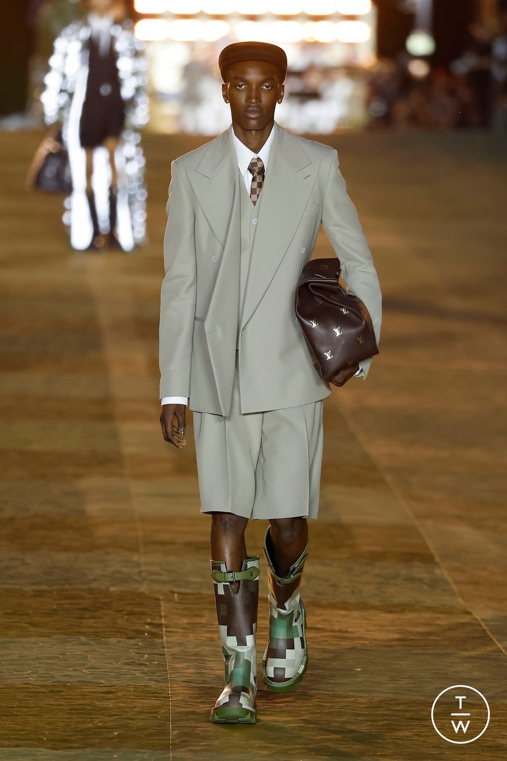 Fashion Week Paris Spring/Summer 2024 look 1 from the Louis Vuitton collection menswear