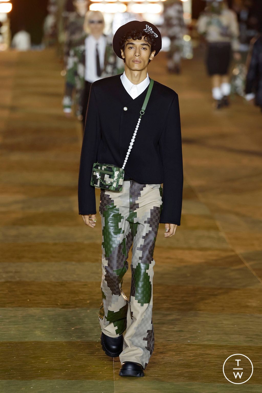 Fashion Week Paris Spring/Summer 2024 look 10 from the Louis Vuitton collection menswear