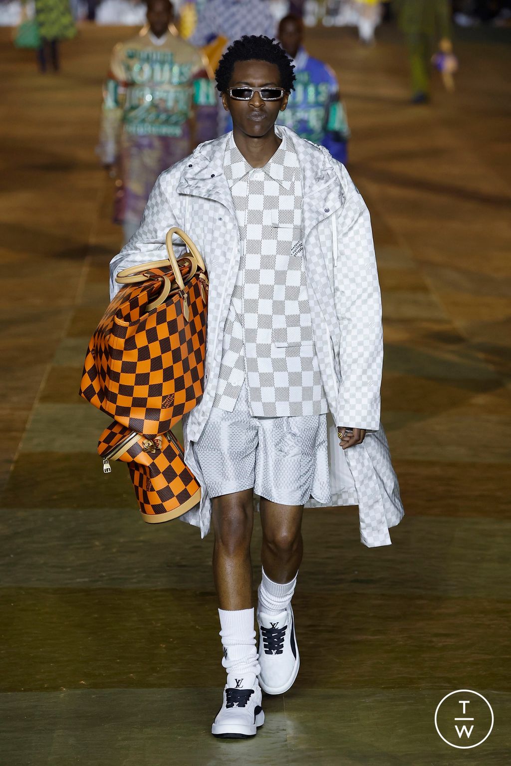 Fashion Week Paris Spring/Summer 2024 look 37 from the Louis Vuitton collection menswear