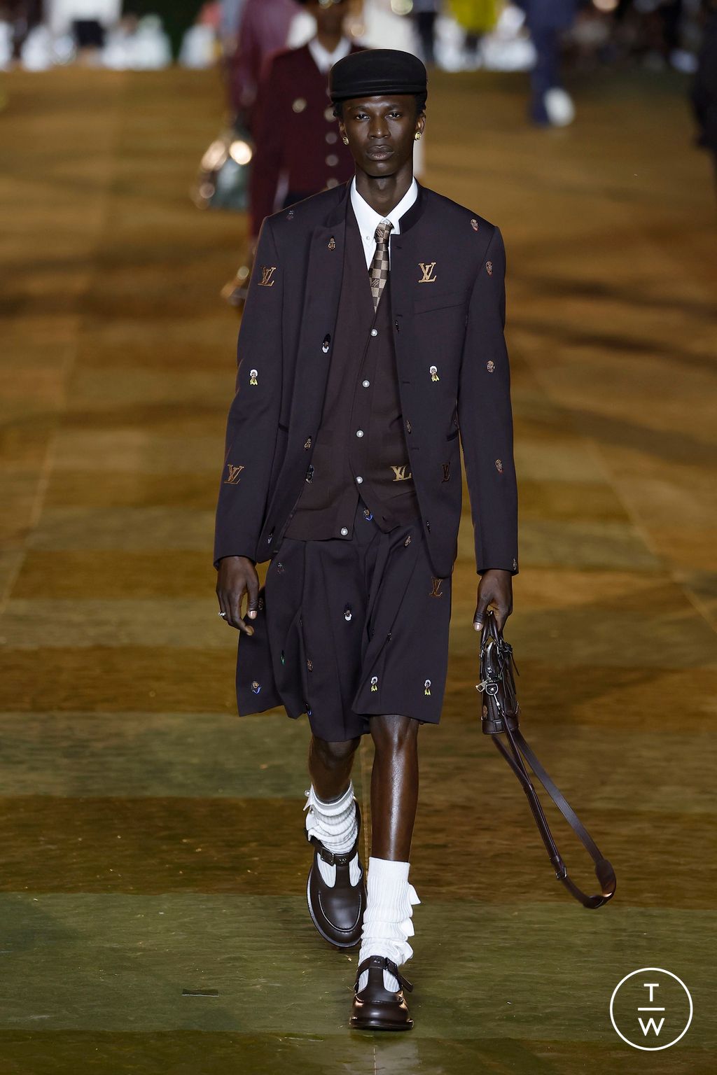 Fashion Week Paris Spring/Summer 2024 look 54 from the Louis Vuitton collection menswear