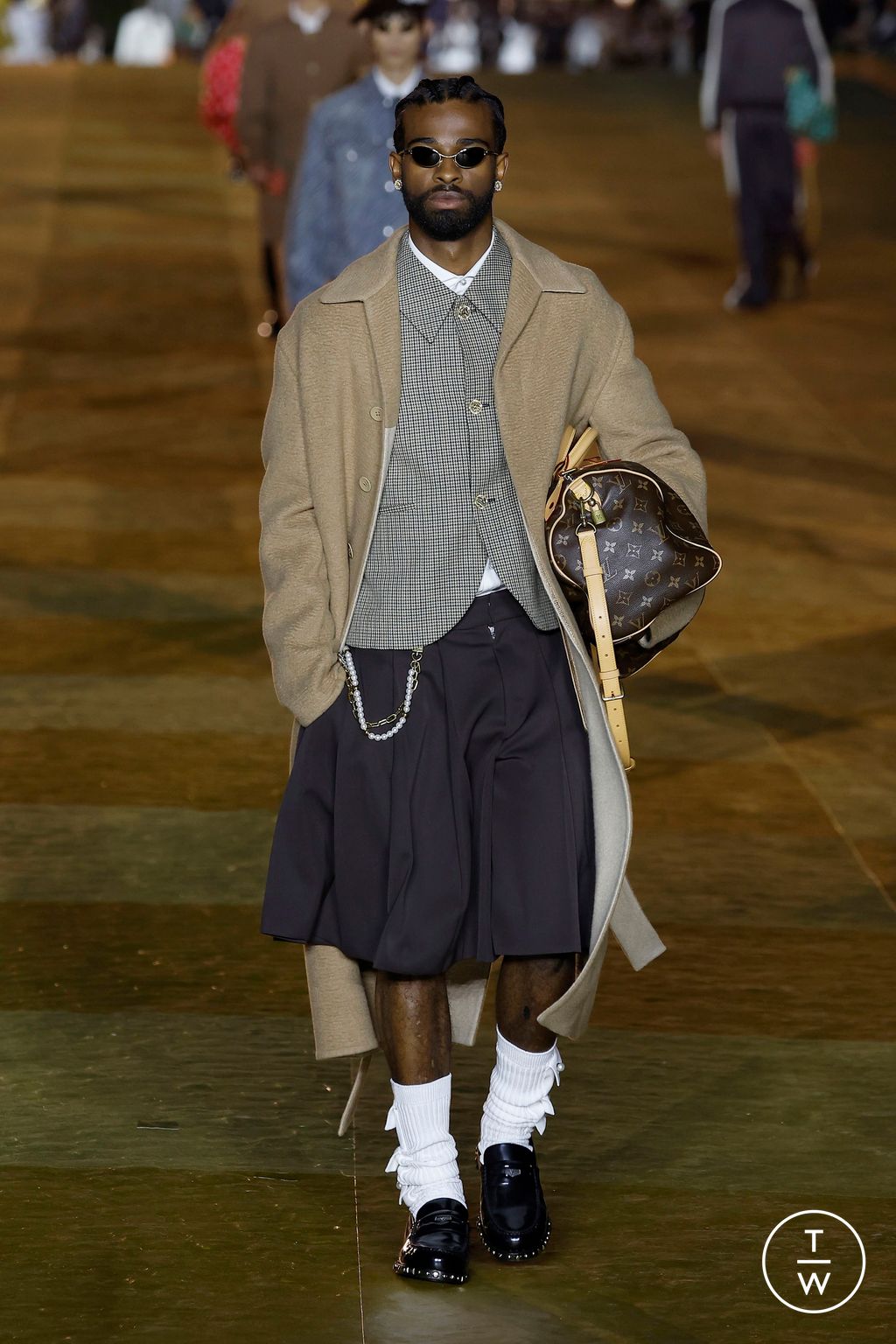 Fashion Week Paris Spring/Summer 2024 look 58 from the Louis Vuitton collection menswear
