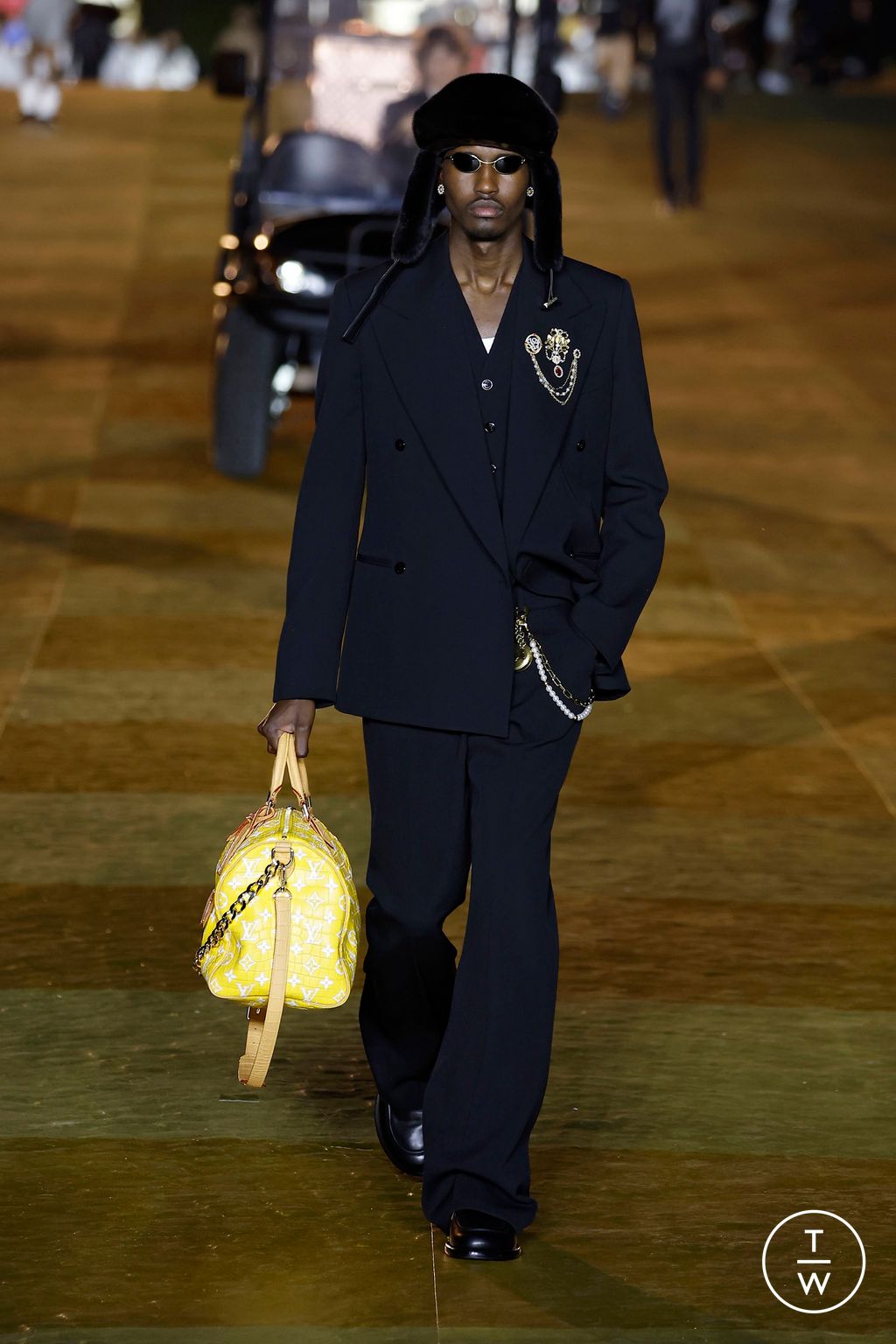 Fashion Week Paris Spring/Summer 2024 look 71 from the Louis Vuitton collection menswear