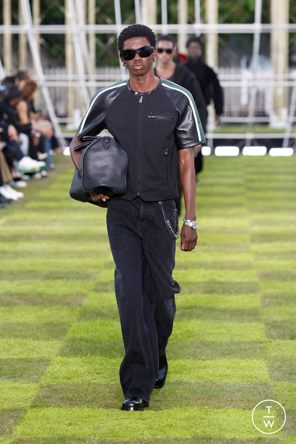 Fashion Week Paris Spring-Summer 2025 look 12 from the Louis Vuitton collection menswear