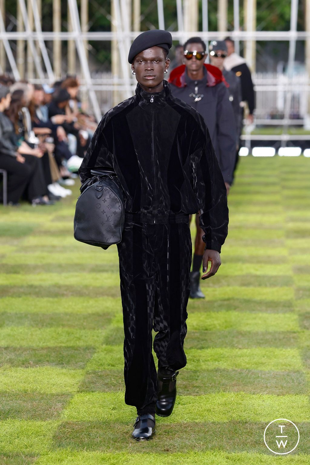Fashion Week Paris Spring-Summer 2025 look 14 from the Louis Vuitton collection menswear
