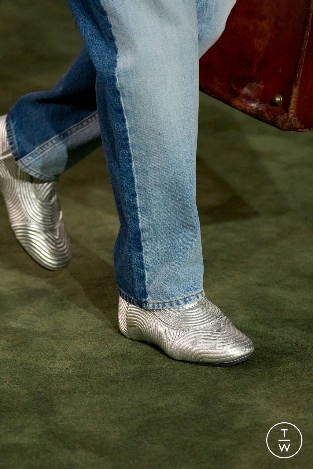 Fashion Week Paris Resort 2027 look 2 from the Louis Vuitton collection womenswear accessories