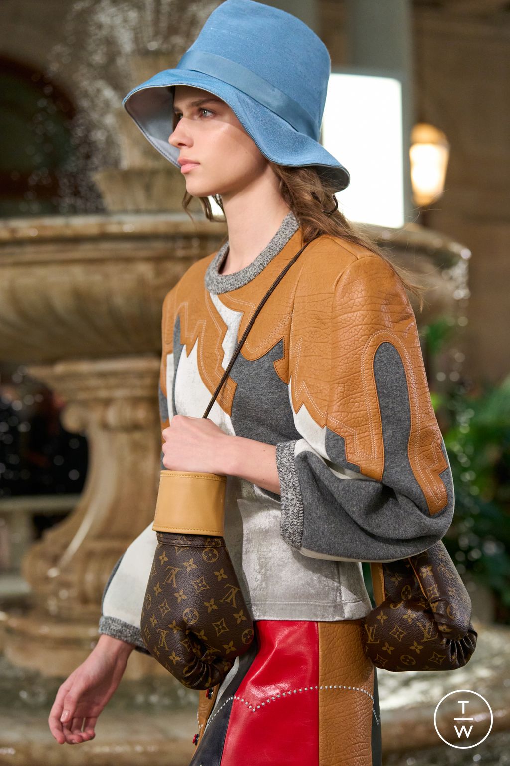 Fashion Week Paris Resort 2027 look 17 from the Louis Vuitton collection womenswear accessories