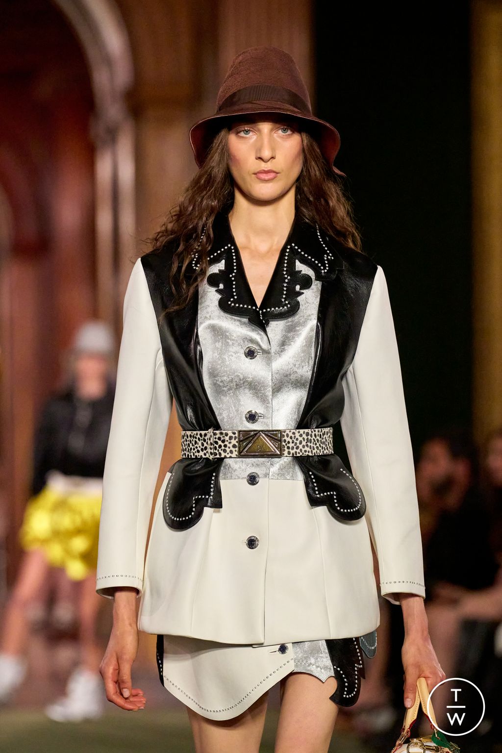 Fashion Week Paris Resort 2027 look 25 from the Louis Vuitton collection womenswear accessories