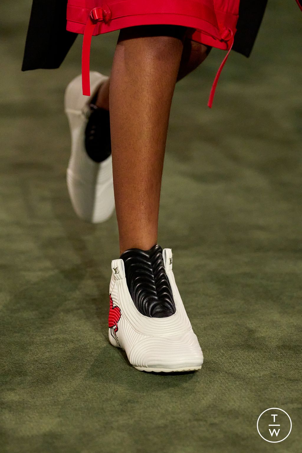 Fashion Week Paris Resort 2027 look 35 from the Louis Vuitton collection womenswear accessories