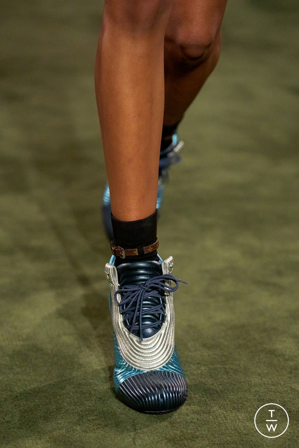 Fashion Week Paris Resort 2027 look 76 from the Louis Vuitton collection womenswear accessories