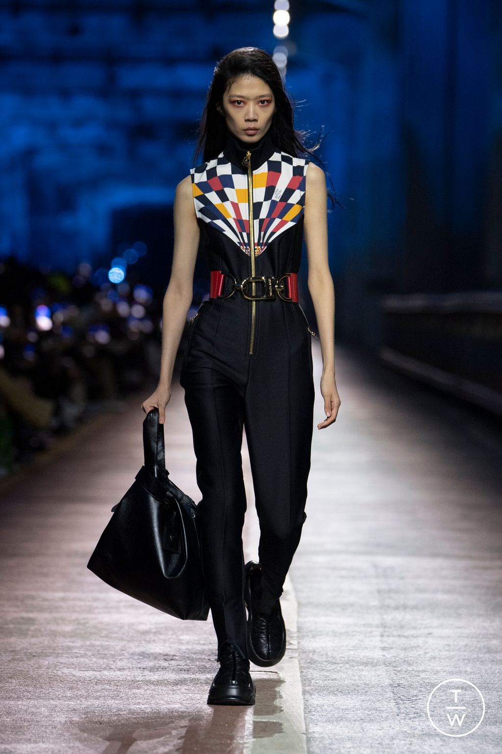 Fashion Week Paris Pre-Fall 2023 look 5 de la collection Louis Vuitton womenswear