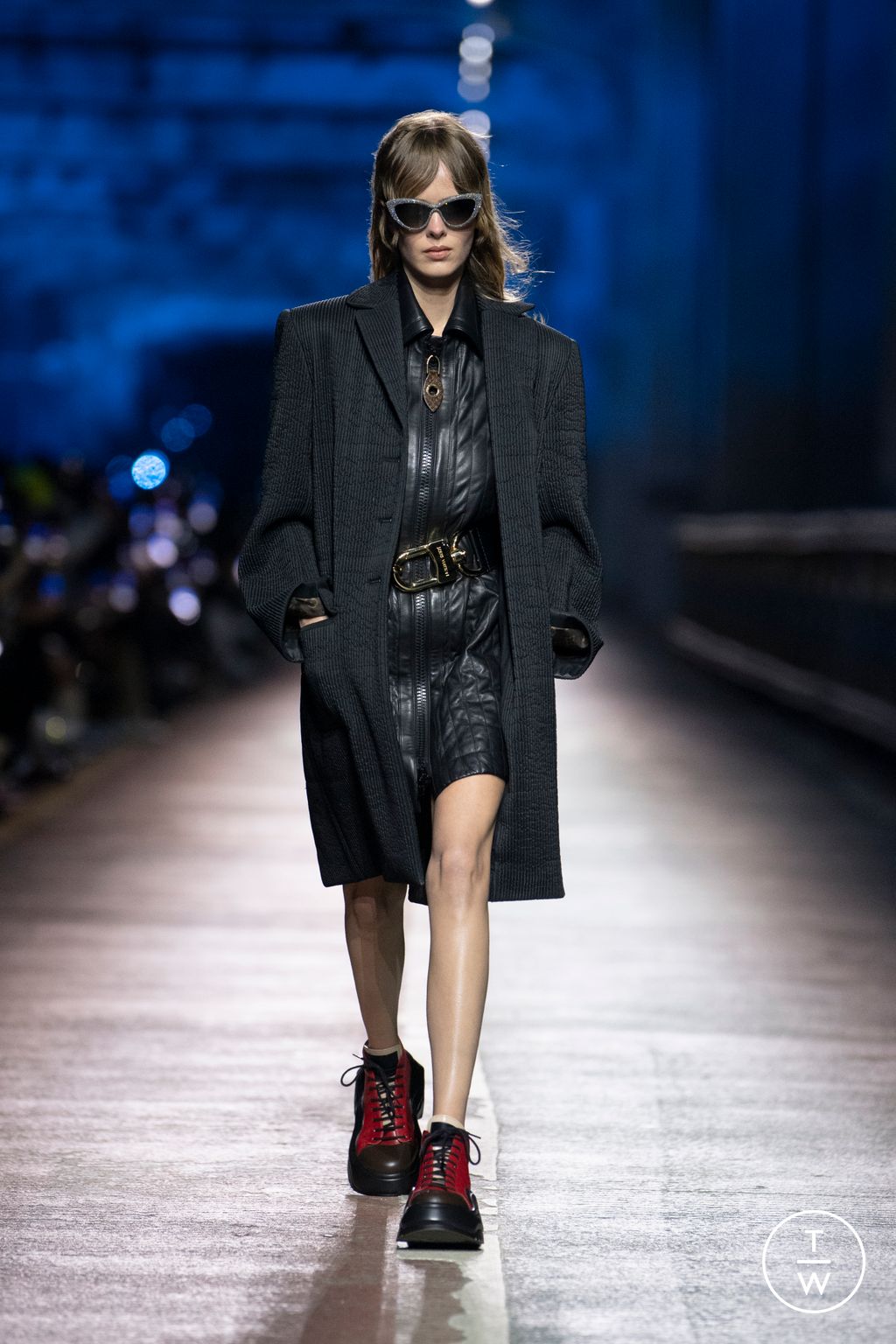 Fashion Week Paris Pre-Fall 2023 look 9 from the Louis Vuitton collection womenswear