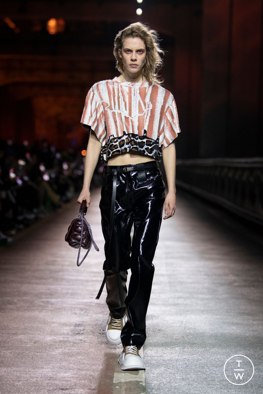 Fashion Week Paris Pre-Fall 2023 look 15 de la collection Louis Vuitton womenswear