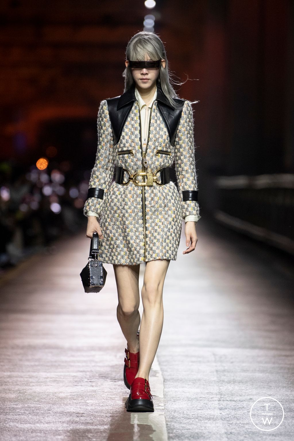 Fashion Week Paris Pre-Fall 2023 look 30 from the Louis Vuitton collection 女装