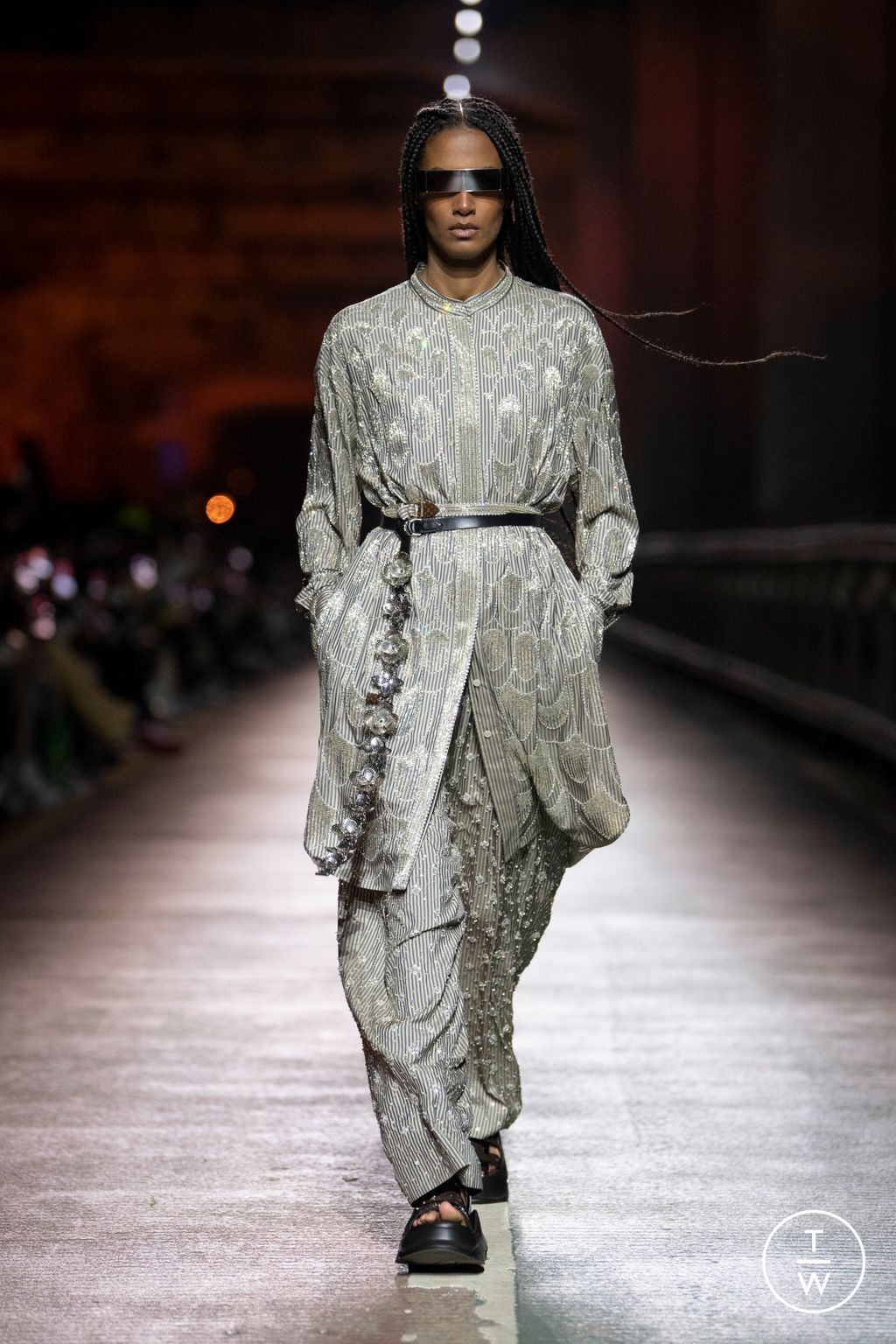 Fashion Week Paris Pre-Fall 2023 look 45 from the Louis Vuitton collection 女装