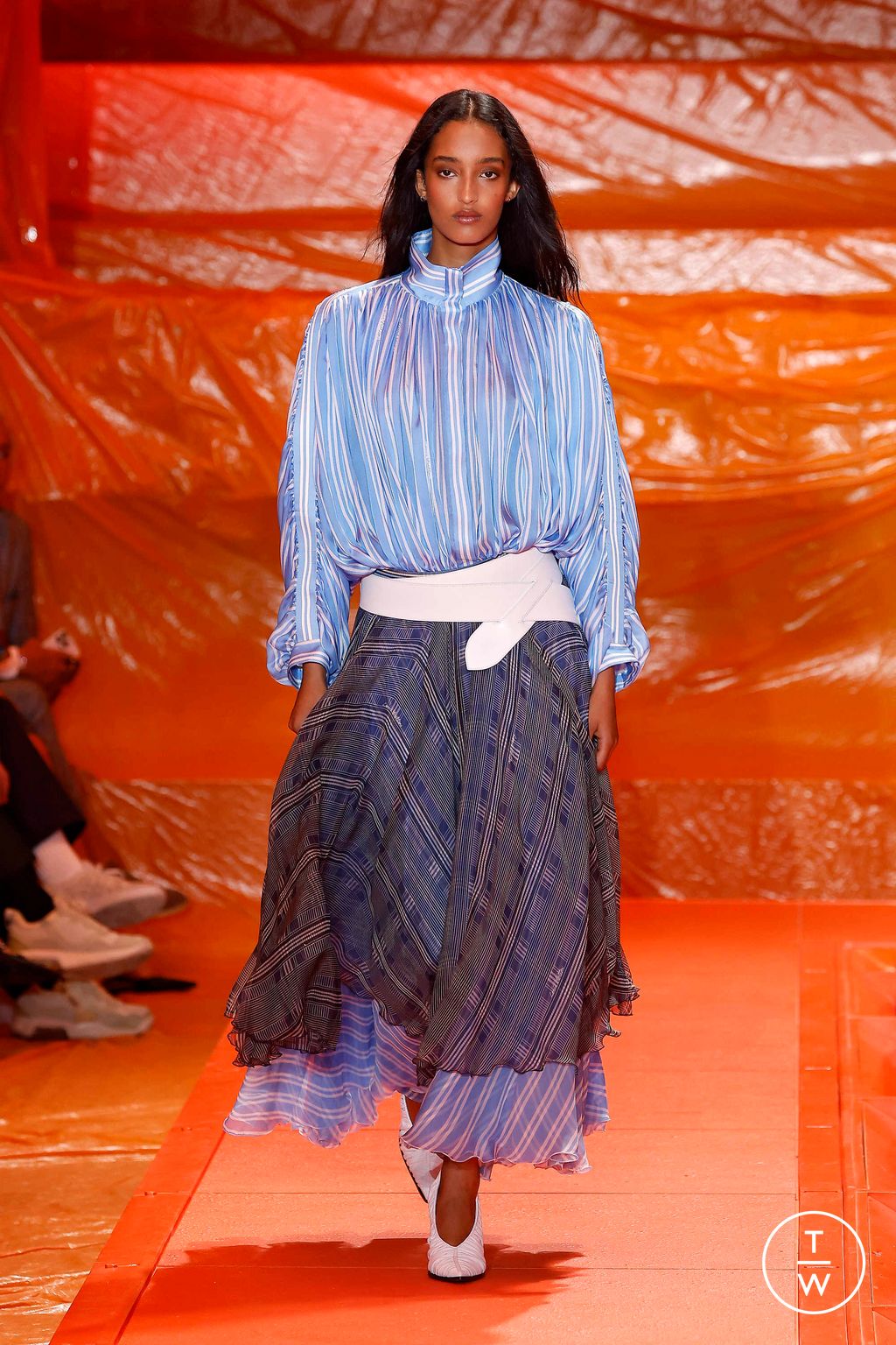 Fashion Week Paris Spring/Summer 2024 look 3 from the Louis Vuitton collection womenswear