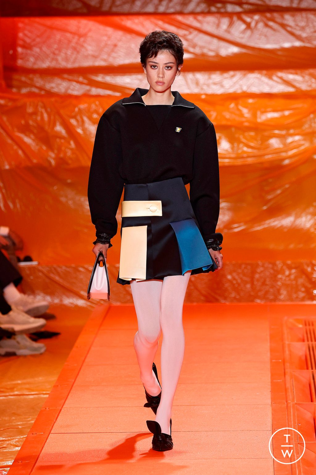 Fashion Week Paris Spring/Summer 2024 look 20 from the Louis Vuitton collection 女装