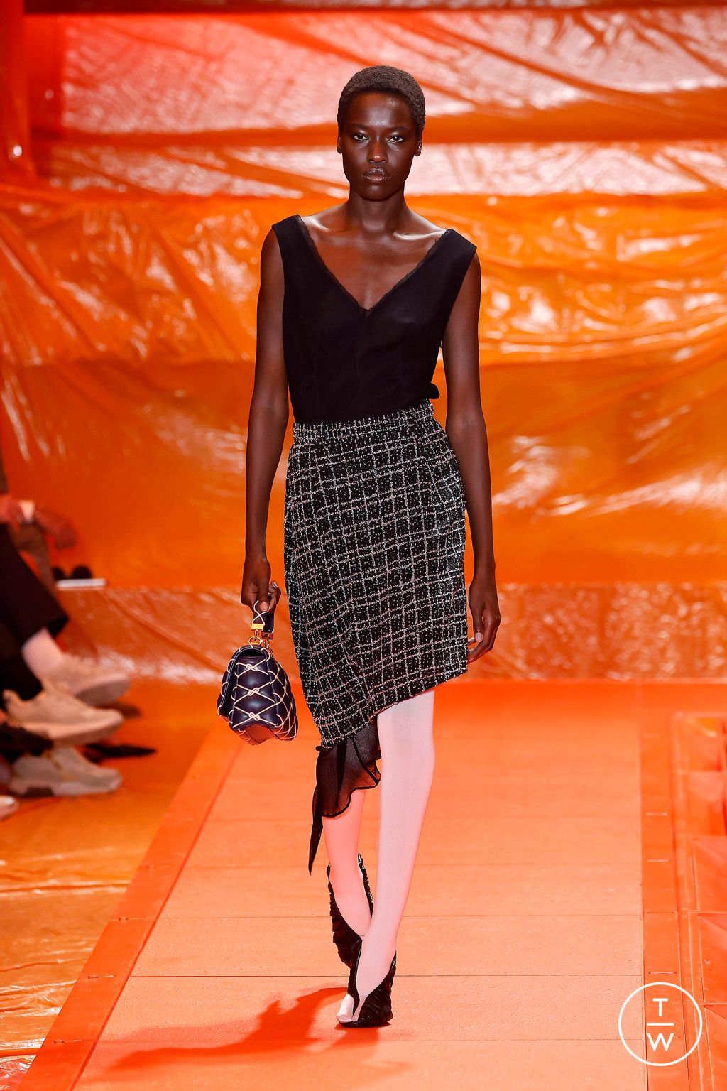 Fashion Week Paris Spring/Summer 2024 look 28 de la collection Louis Vuitton womenswear