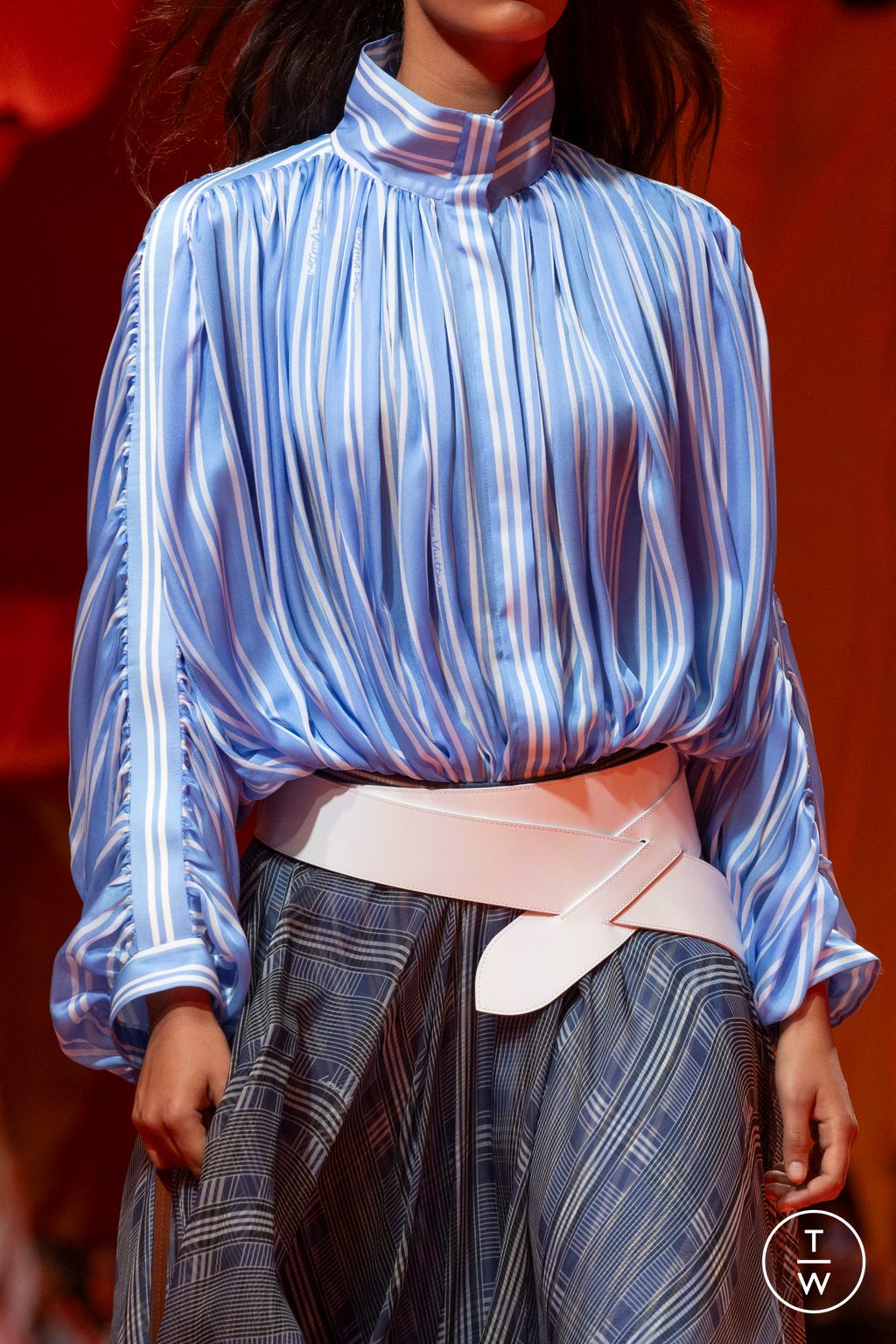 Fashion Week Paris Spring/Summer 2024 look 50 de la collection Louis Vuitton womenswear accessories