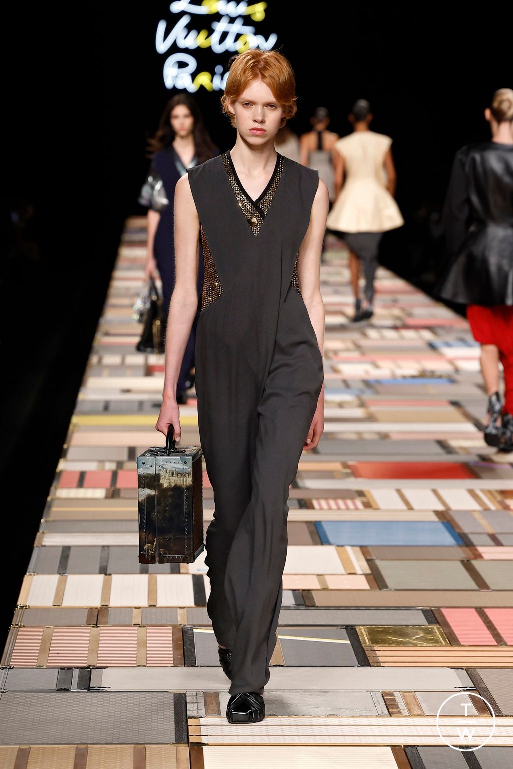 Fashion Week Paris Spring/Summer 2025 look 46 from the Louis Vuitton collection womenswear