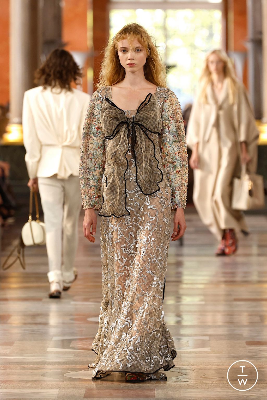 Fashion Week Paris Spring/Summer 2026 look 8 from the Louis Vuitton collection 女装