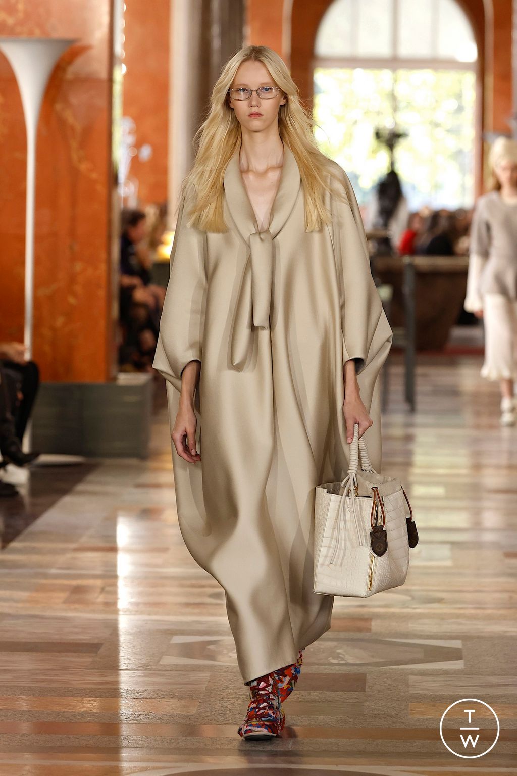 Fashion Week Paris Spring/Summer 2026 look 9 de la collection Louis Vuitton womenswear