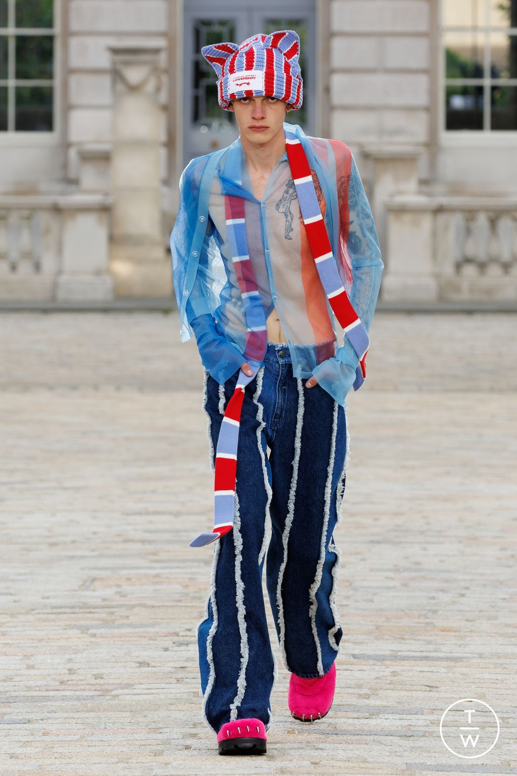 Fashion Week London Spring-Summer 2025 look 19 de la collection Charles Jeffrey LOVERBOY menswear
