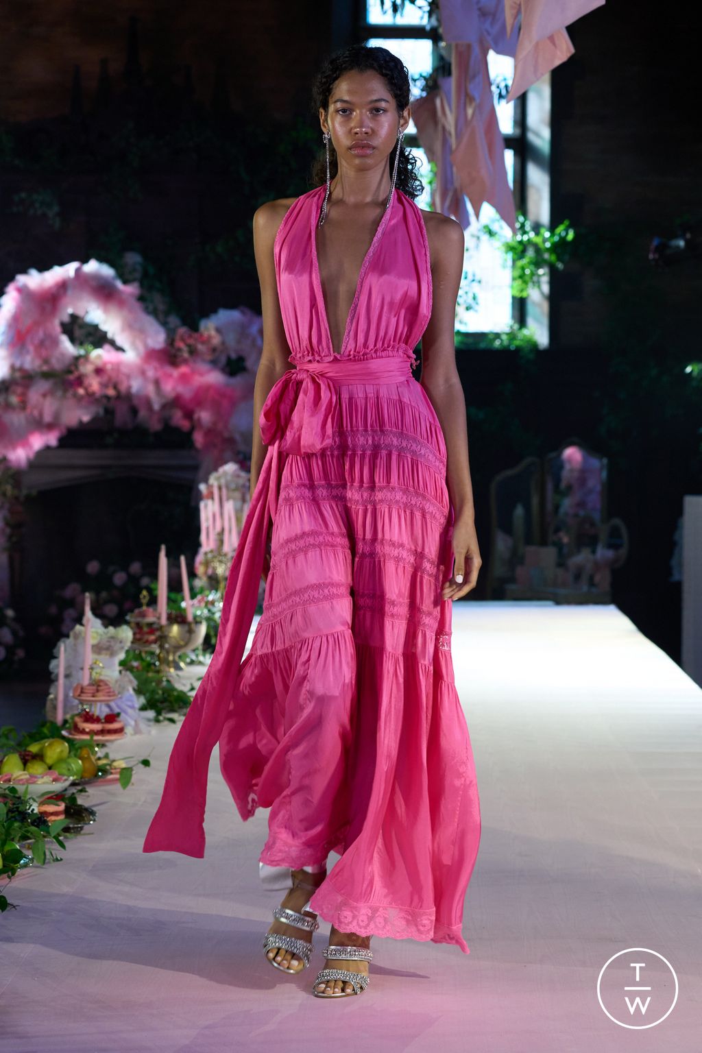 Fashion Week New York Spring/Summer 2024 look 9 de la collection LoveShackFancy womenswear