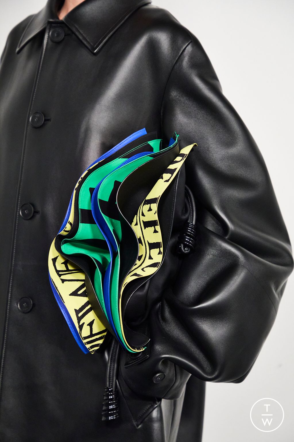 Fashion Week Paris Spring/Summer 2026 look 79 from the Loewe collection womenswear accessories