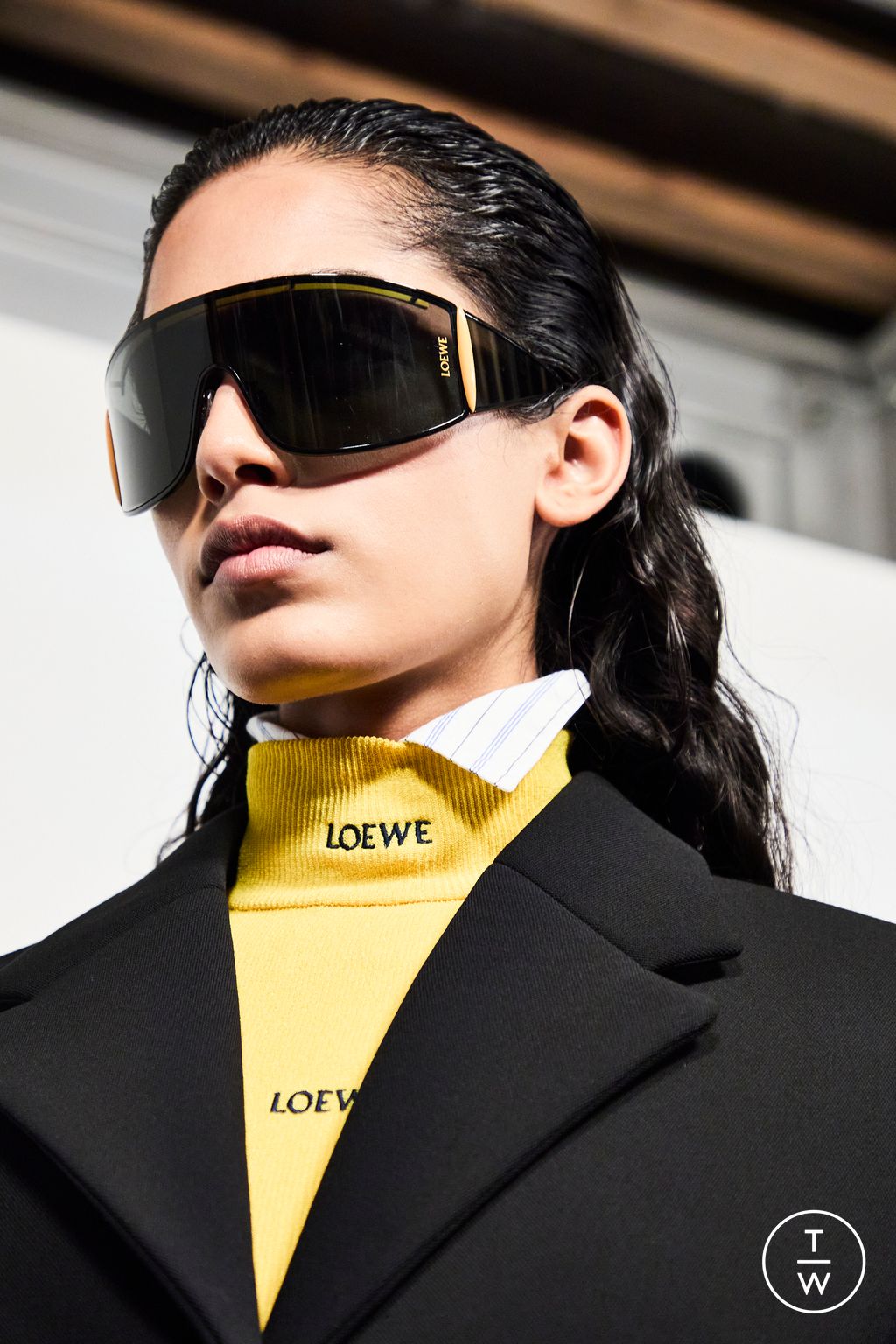 Fashion Week Paris Spring/Summer 2026 look 85 from the Loewe collection 女装配饰