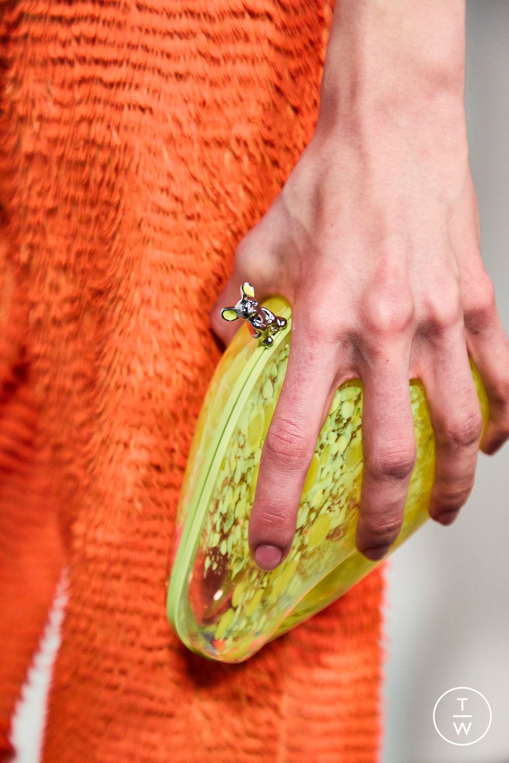 Fashion Week Paris Spring/Summer 2026 look 92 from the Loewe collection womenswear accessories