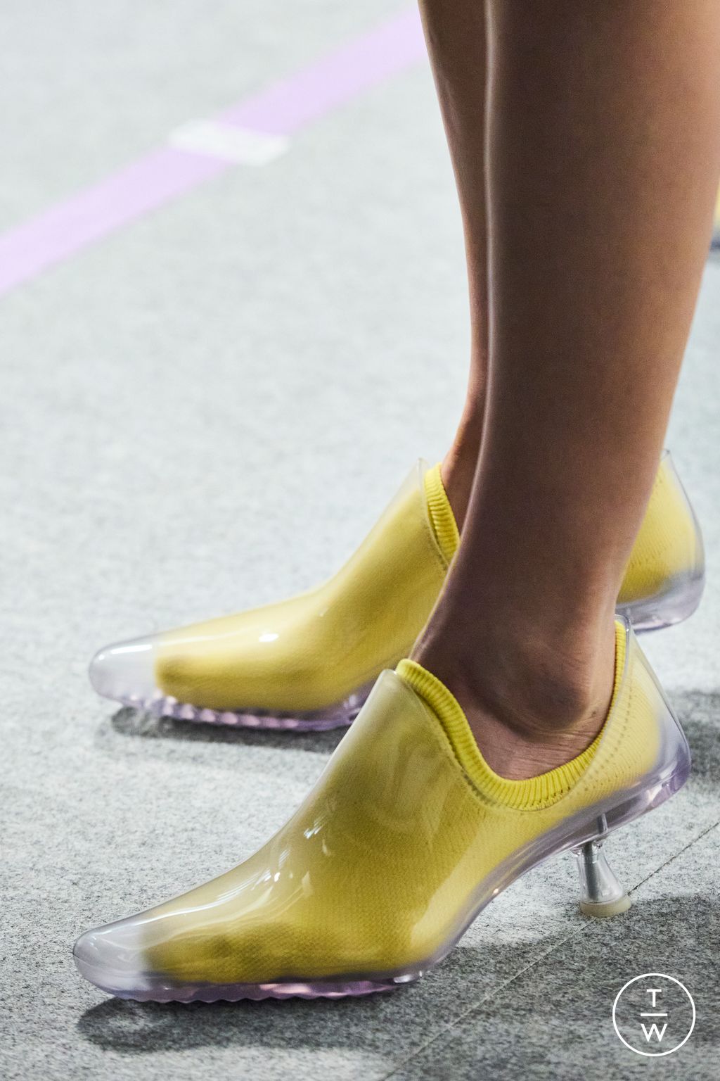 Fashion Week Paris Spring/Summer 2026 look 104 from the Loewe collection womenswear accessories