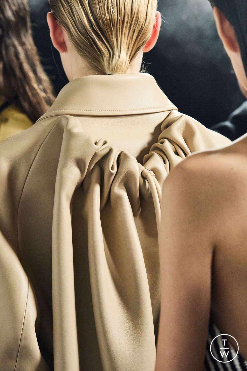 Fashion Week Paris Spring/Summer 2026 look 112 from the Loewe collection womenswear accessories