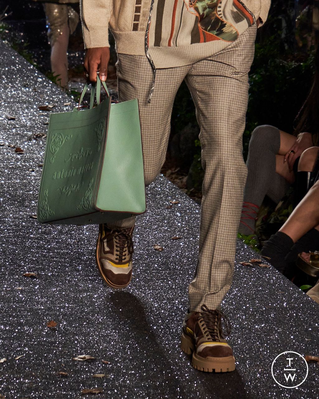 Fashion Week Milan Fall/Winter 2023 look 5 de la collection Antonio Marras womenswear accessories