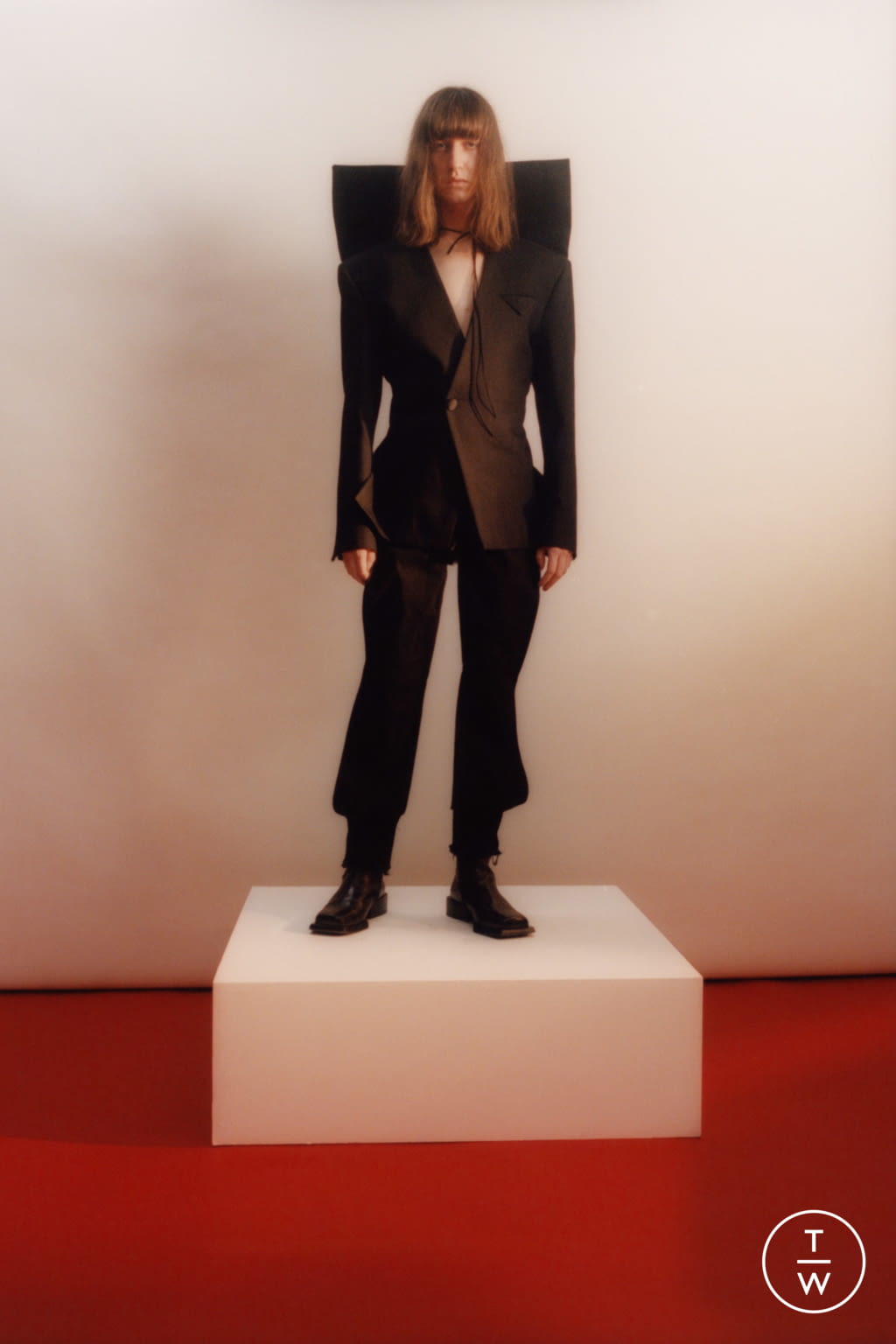 Fashion Week New York Fall/Winter 2021 look 2 from the LRS collection 女装