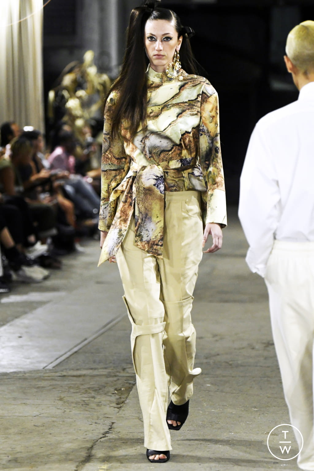 Fashion Week New York Spring/Summer 2022 look 22 from the Luar collection womenswear